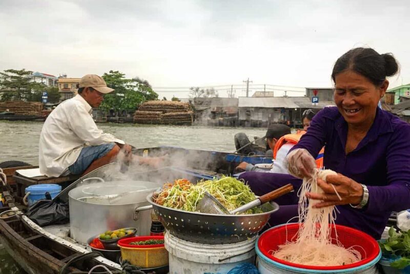 Cai Rang Floating Market 2