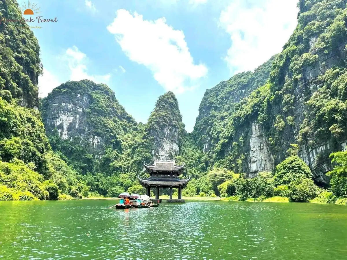Ninh Binh Vietnam tour