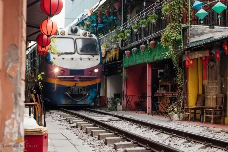 Hanoi Train Street 2
