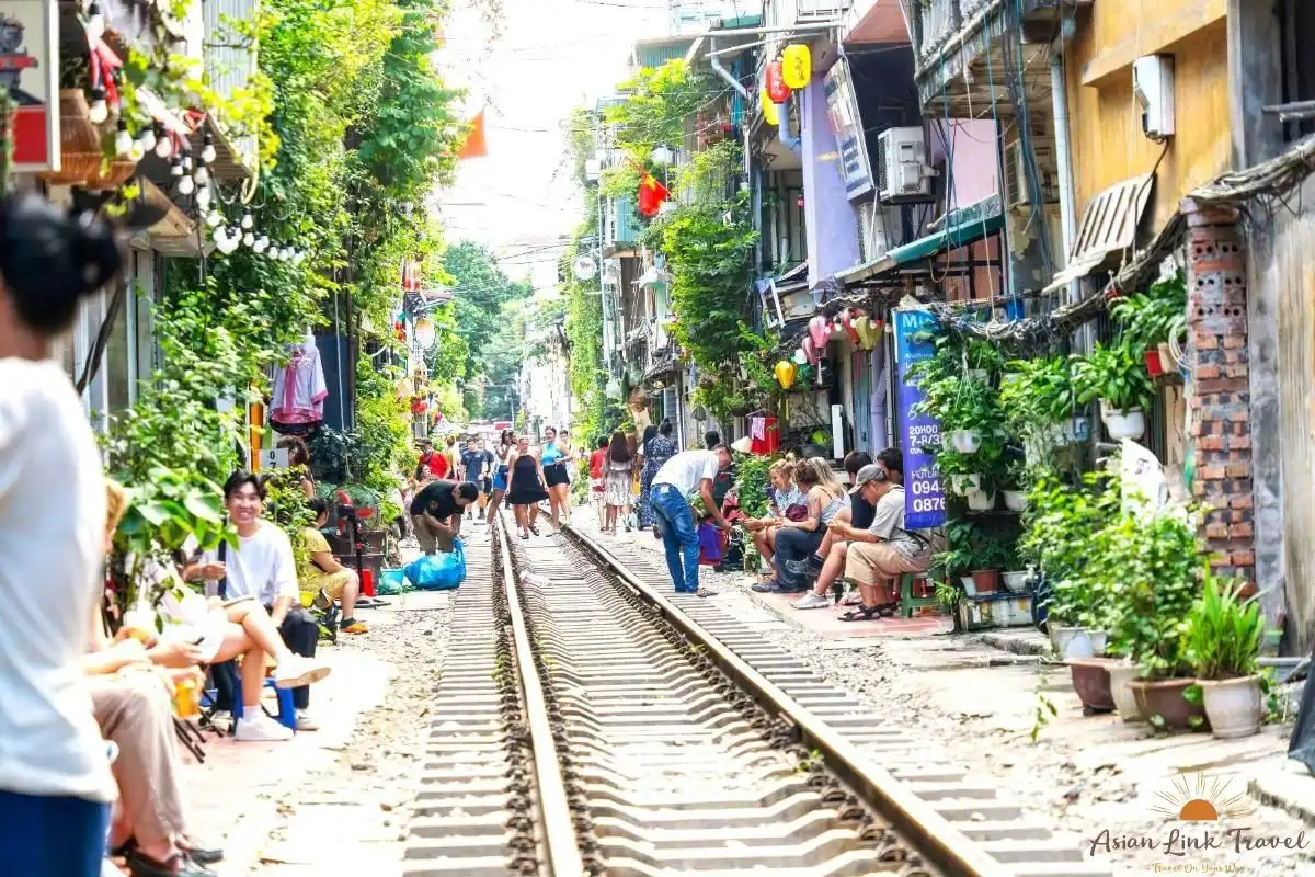 Hanoi Train Street 3