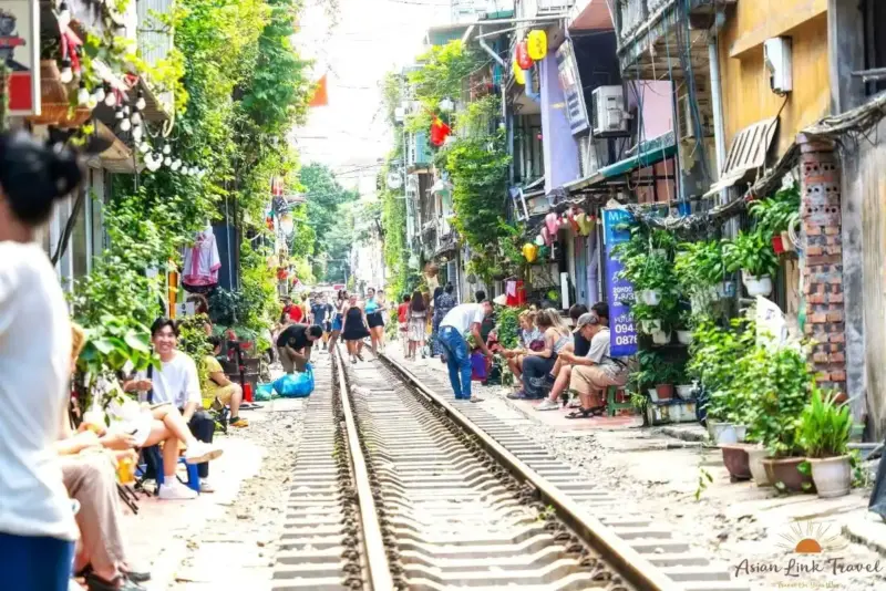 Hanoi Train Street 3