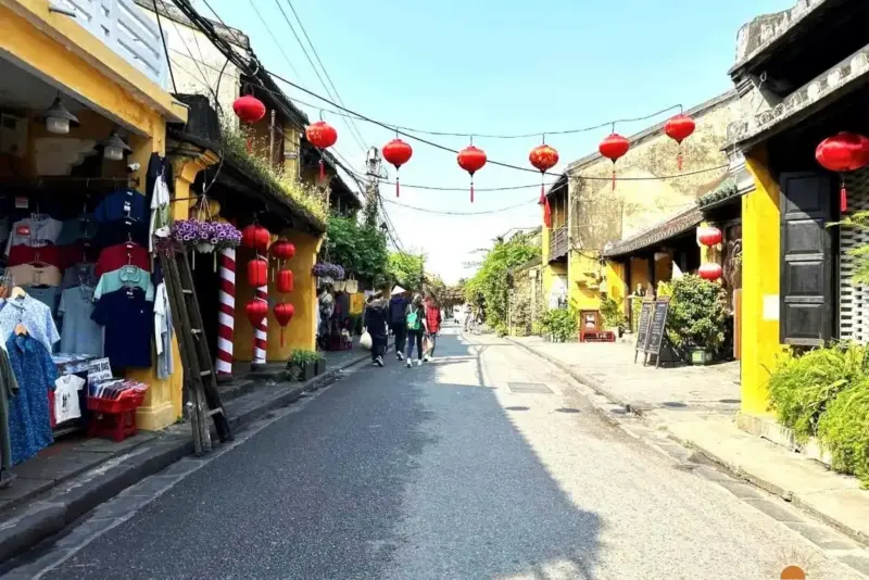 Hoi An Old Town Street View