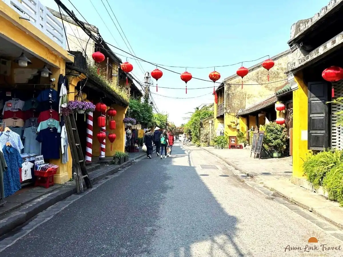 Hoi An Old Town Street View