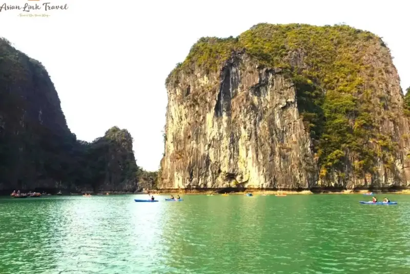 Kayaking Halong Bay