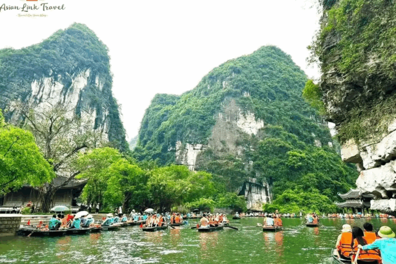 Discover The North And South of Vietnam