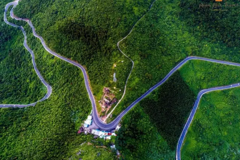 Hai Van Pass Winding Road