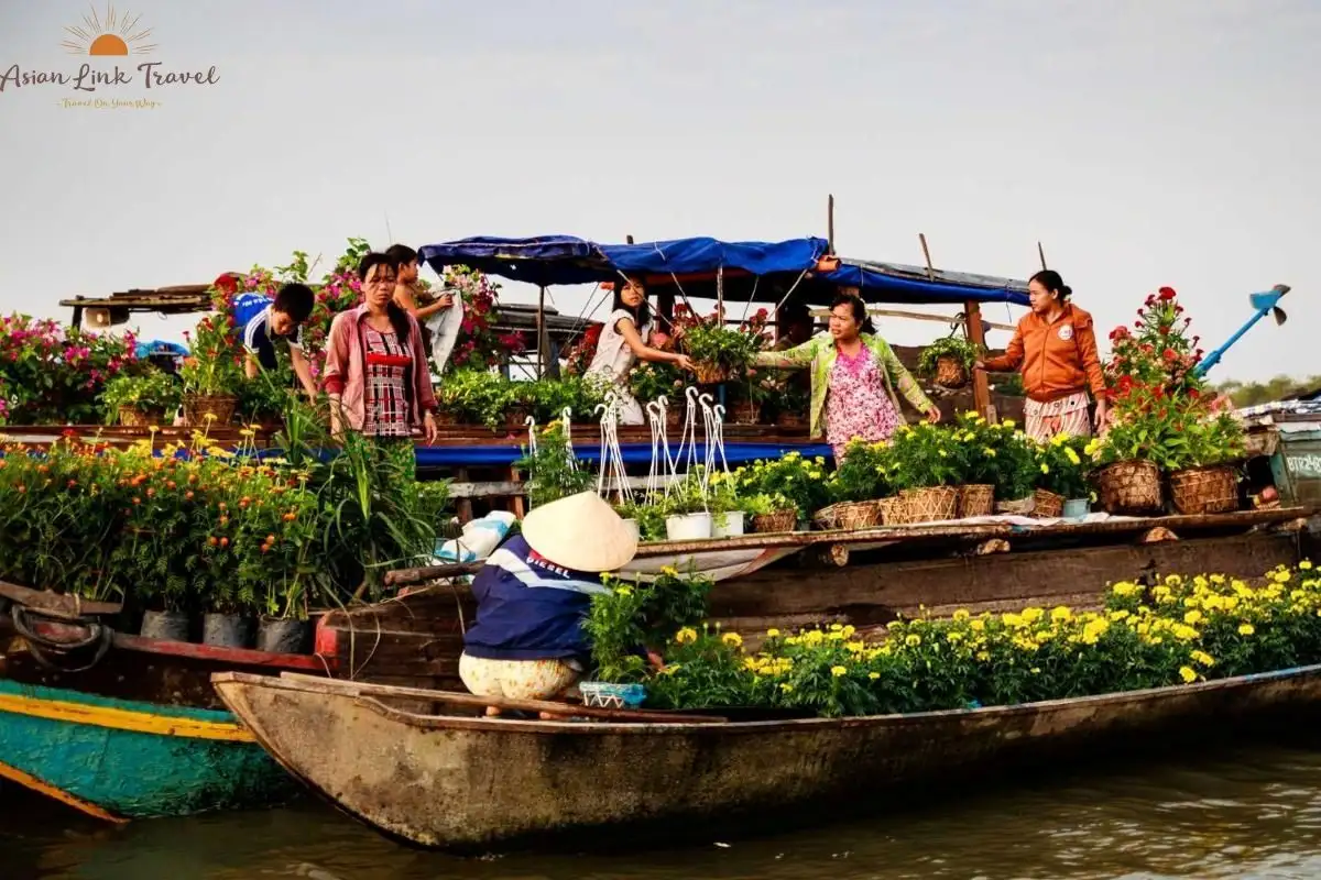 Mekong Delta Cai Be Market View