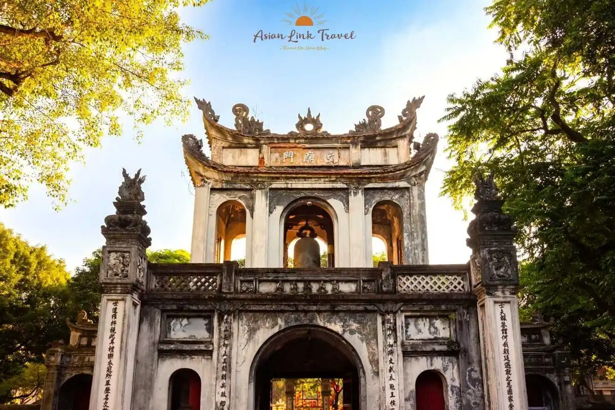Cổng Văn Miếu 2