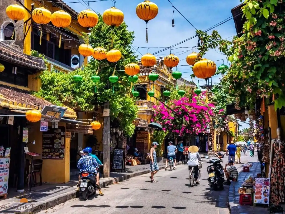 Hoi An Ancient Town Night View