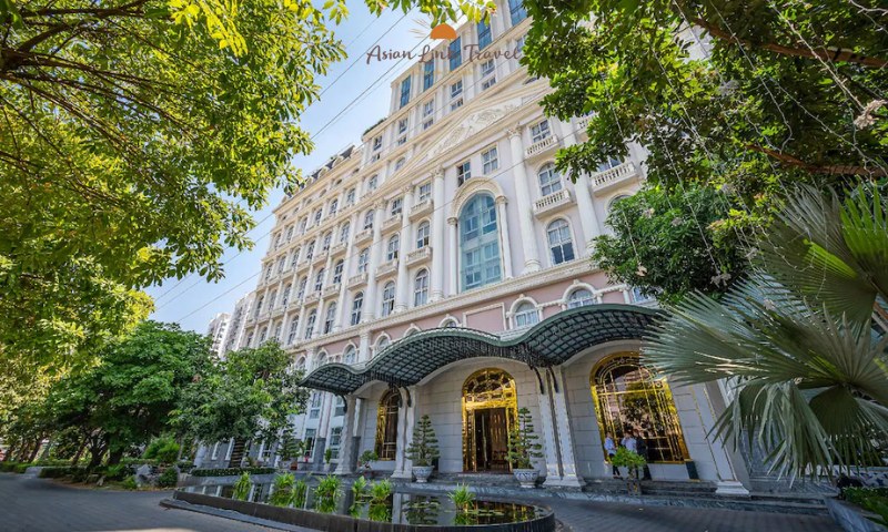 Vietnam hotel rates: The Ultimate smart high vs low season guide.