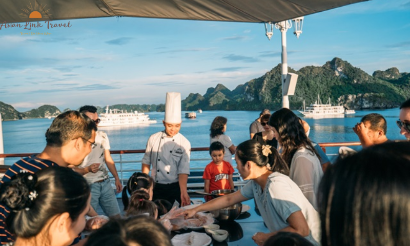 Vietnam boat tour
